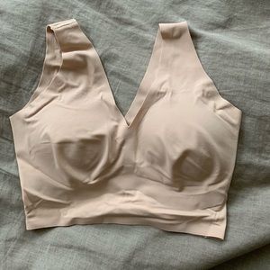 True body v neck bra